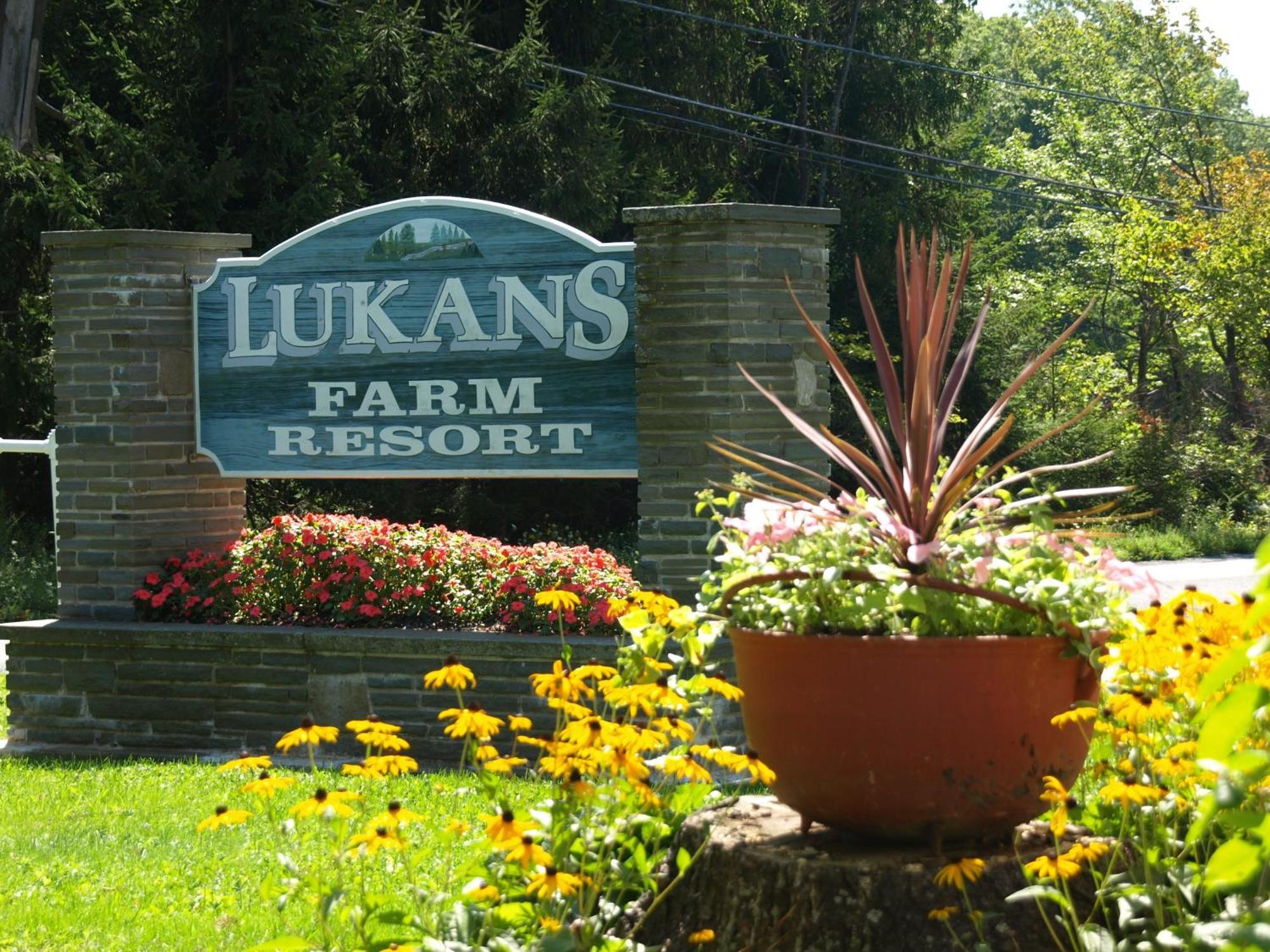 Lukans Farm Resort Hawley Exteriör bild